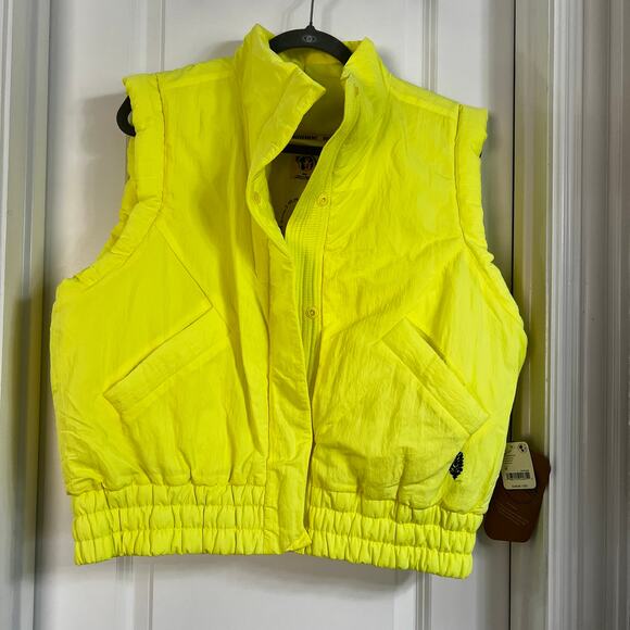 Free People Jackets & Blazers - Care FP Scrunch Time Puffer Vest | Highligther | Size M